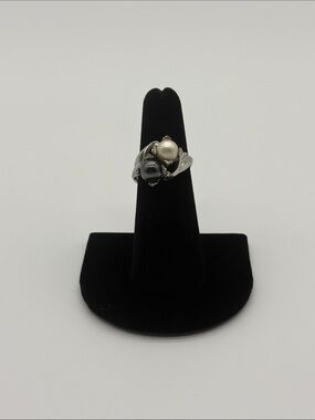 925 Sterling Silver Pearl Hematite Twin Stone Ring Size 5.5